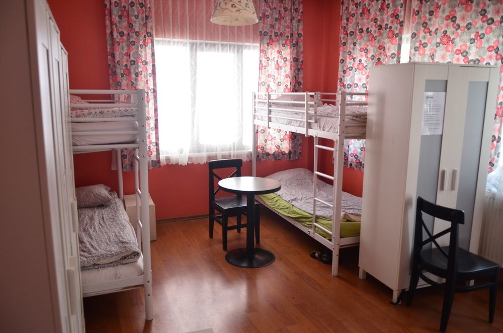 Hostel Deeps